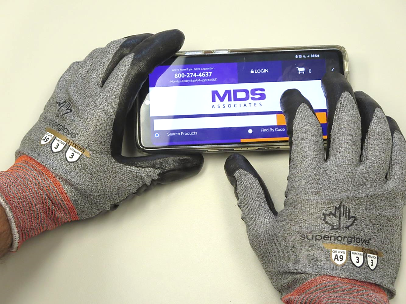 S21TXUFN -  Superior Glove® TenActiv™ 21-gauge Seamless Knit Nitrile Palm Coated Cut Level A9  Touchscreen Compatible Work Gloves